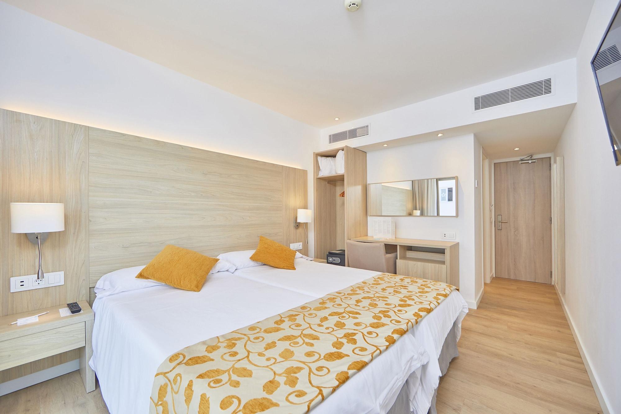 Hotel Ilusion Moreyo - Adults Only Кала Бона Экстерьер фото