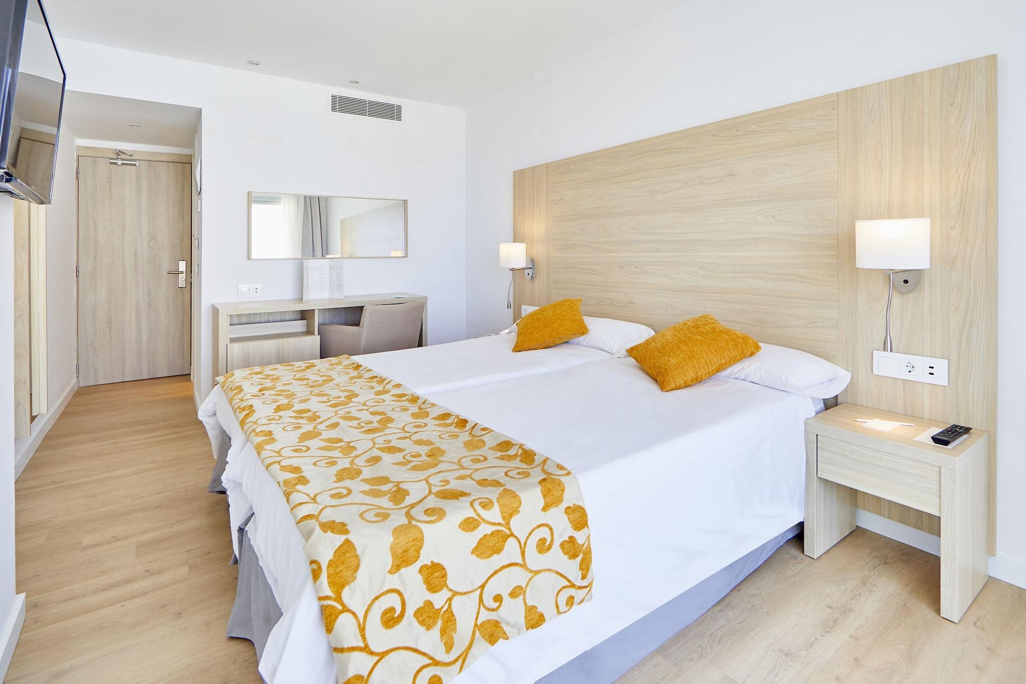 Hotel Ilusion Moreyo - Adults Only Кала Бона Экстерьер фото